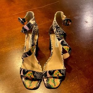 Straps high heel sandals